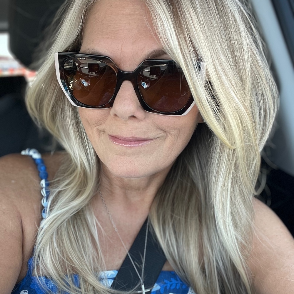 Meet your Posher, Catherine